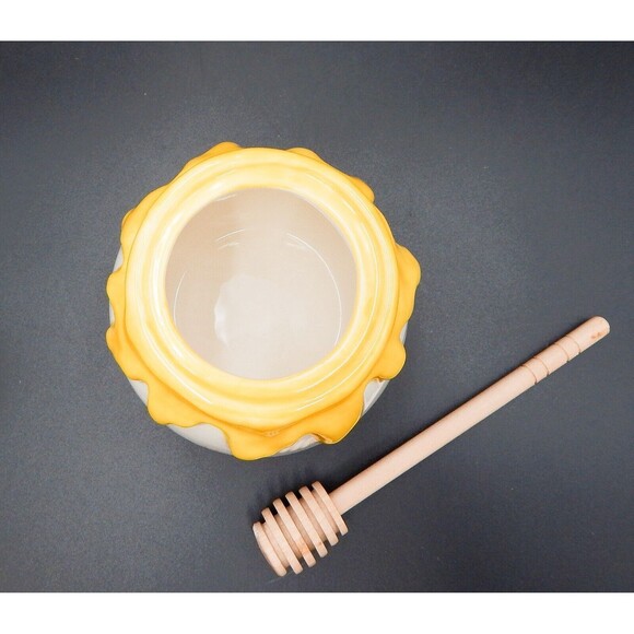 Blue Sky Clayworks Honey Pot Jar With Bee Lid & Wooden Dipper 2020 - Picture 7 of 8